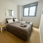 Frontline Duna Appartement *