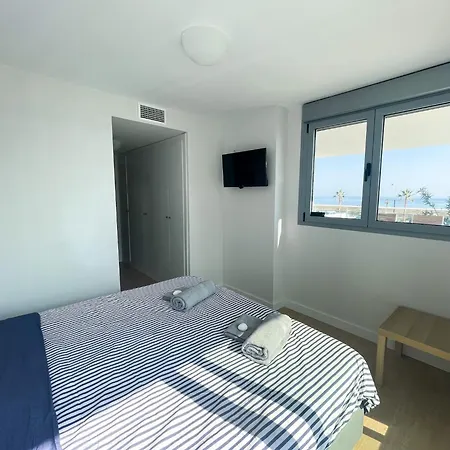 Frontline Duna Apartment *